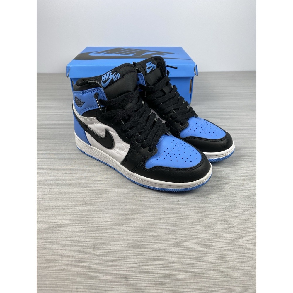 Size 4.5 (GS) - Jordan 1 High Retro OG UNC Toe FD1437 400 EXCELLENT CONDITION